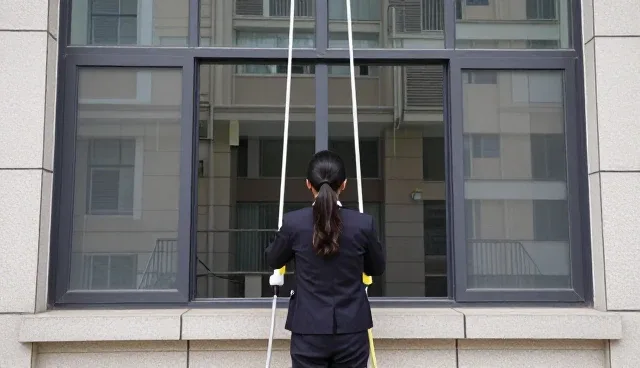 外墙清洗服务选型中需关注的服务性能指标